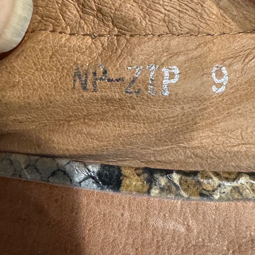 Jeffrey Campbell Brown Python Print Flats Size 9 - image 4